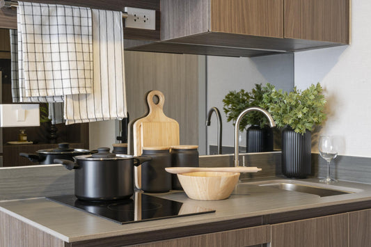 Why Simple Kitchen Tools Often Work Better Than Expensive Gadgets