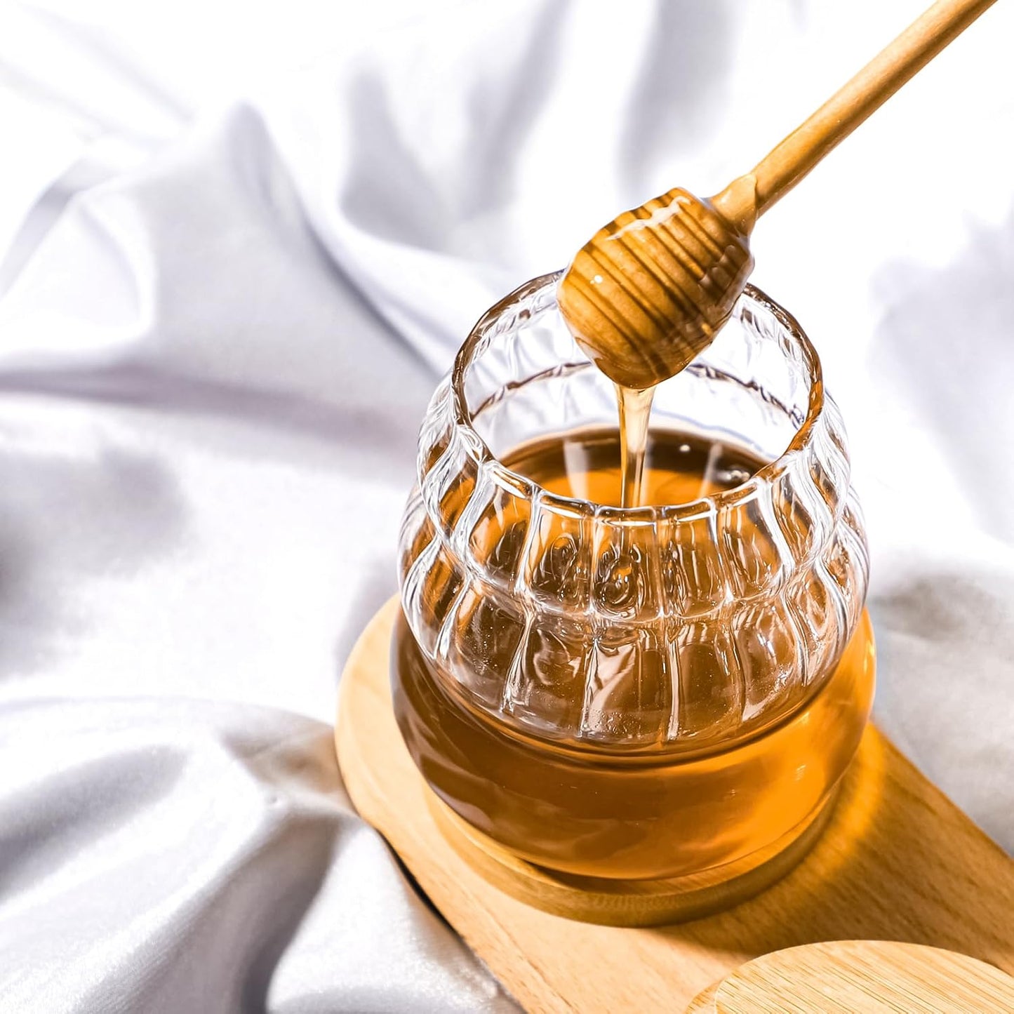 Glass Honey Pot Honey Jar witn Dipper and Wooden Lid, Honey Dispenser for Home,Tea Shops,Cafes, Restaurants (1)