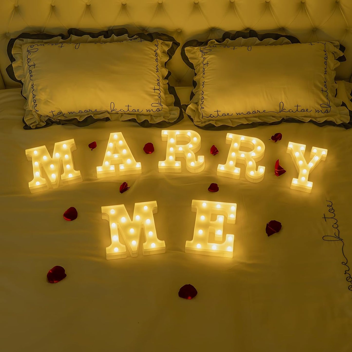 Foaky LED Letter Lights Sign Marquee Light Up Letters Sign for Night Light Wedding/Birthday Party Battery Powered Christmas Lamp Home Bar Decoration(M)