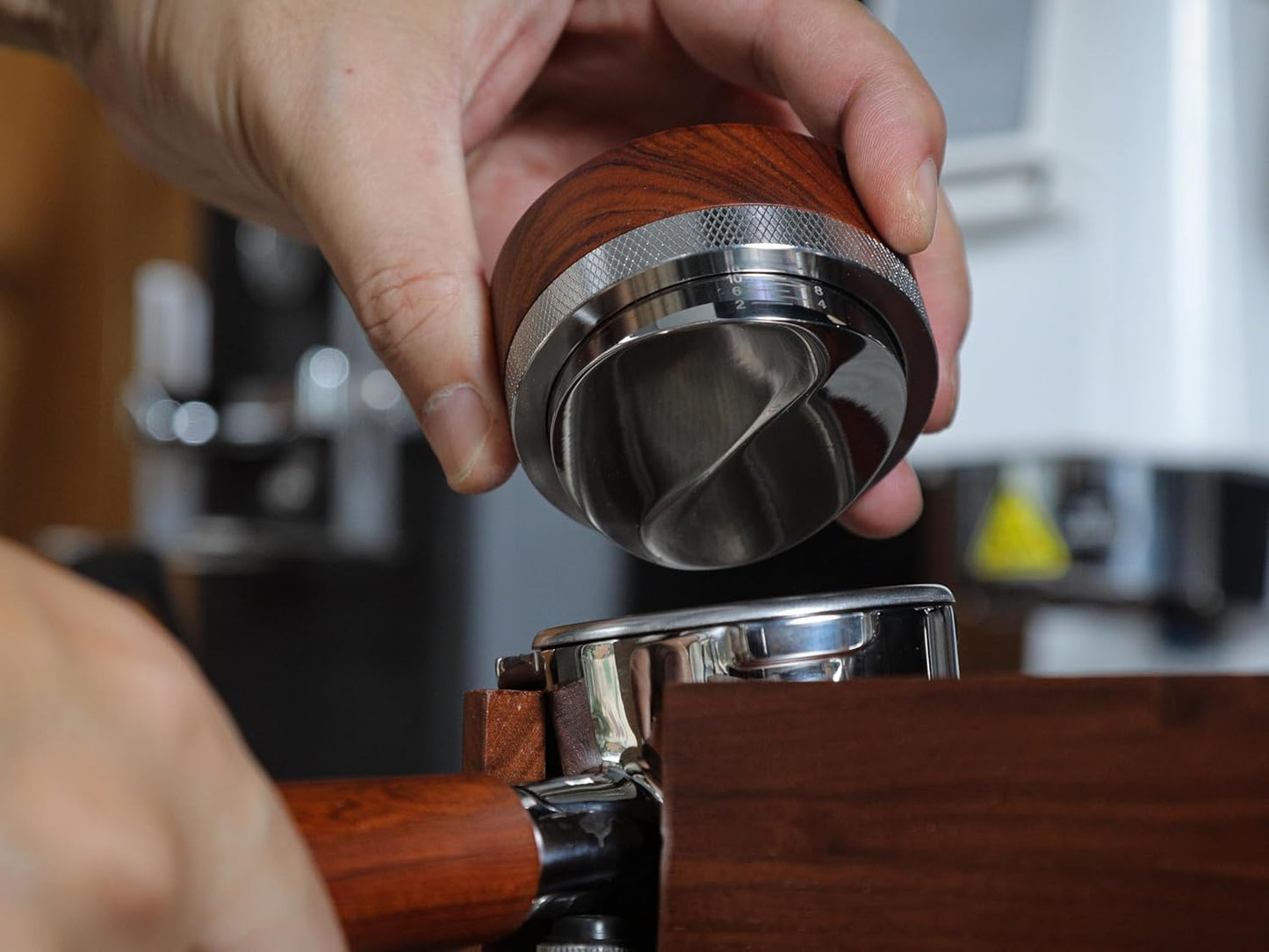 Breville Espresso Accessories Kit 54mm Bottomless Portafilter, Auto-Level Tamper, Coffee Distributor, Dosing Funnel with Puck Screen & Wooden Tamping Station