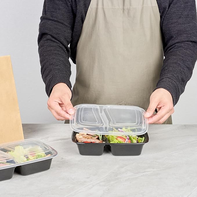 Restaurantware Asporto 32 Ounce Compartment Take Out Boxes, 50 Microwavable Meal Prep Containers - 2 Compartments, With Clear Plastic Lids, Black Plastic Food Containers, Do Not Contain BPA