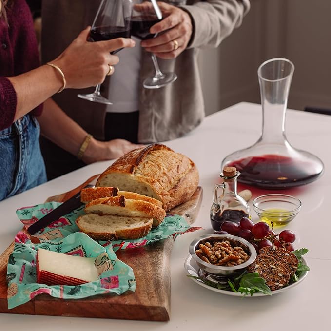 Bee's Wrap Beeswax Wraps for Food - Seasons Greetings Bread Wrap - Made in USA Reusable Bread Storage Bags - Organic & Eco-Friendly Alternative to Aluminum Foil, Sourdough Bags & Plastic Wrap