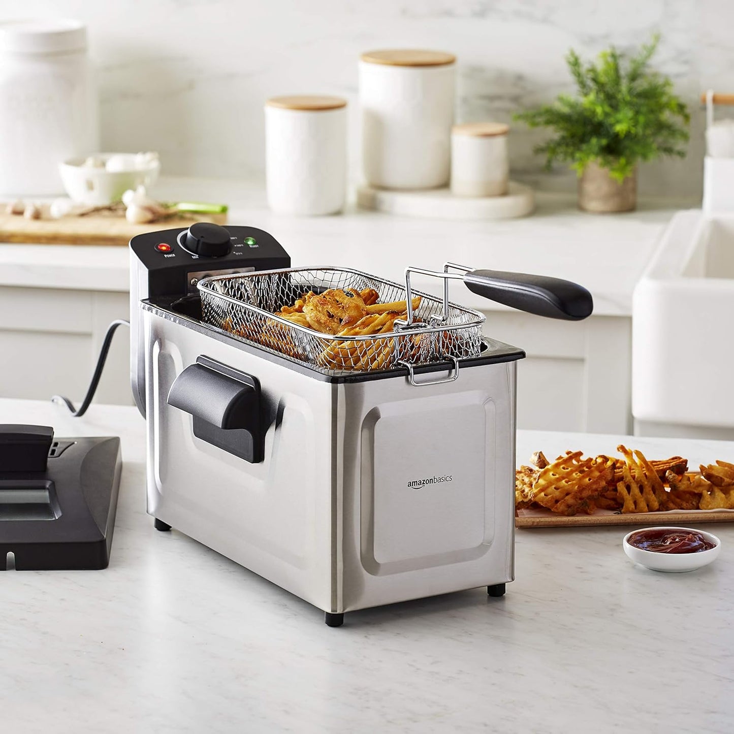 Amazon Basics 3.2-Qt (3.0L) Deep Fryer with 12-Cup Oil Capacity, Adjustable Temperature, Easy Draining Basket, Stainless Steel Exterior, Viewing Window, 1500W, Black & Silver