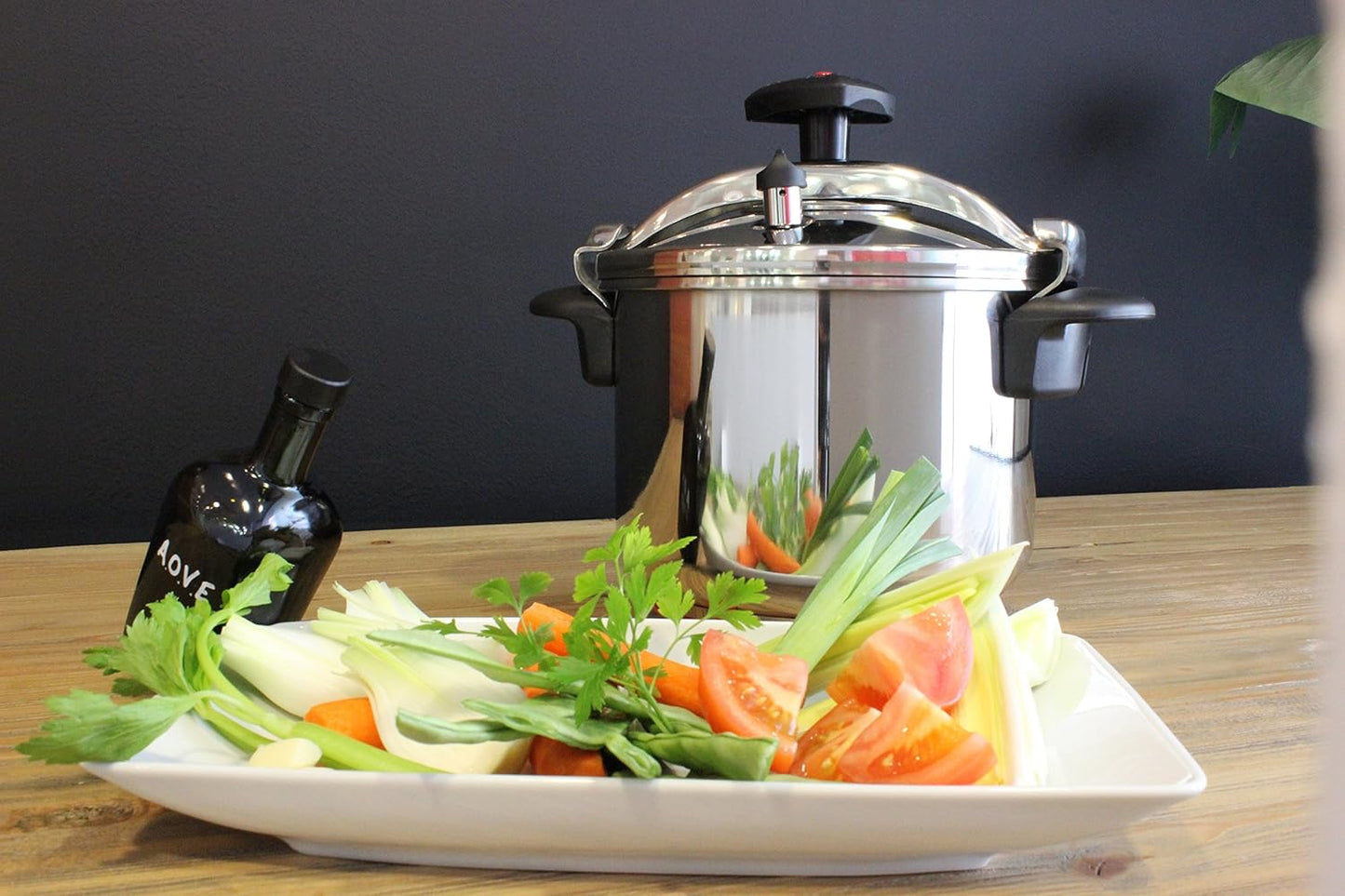 MAGEFESA Star Pressure Cooker, 12.7-Quart, 18/10 Stainless Steel, Works on All Stovetops (Induction Compatible), Safety Lock & 8 PSI Cooking